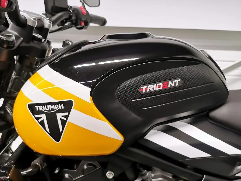 TRIDENT 660