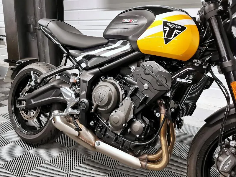 TRIDENT 660