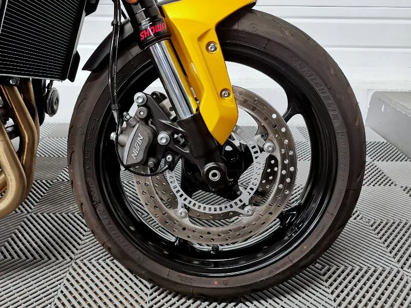 TRIDENT 660