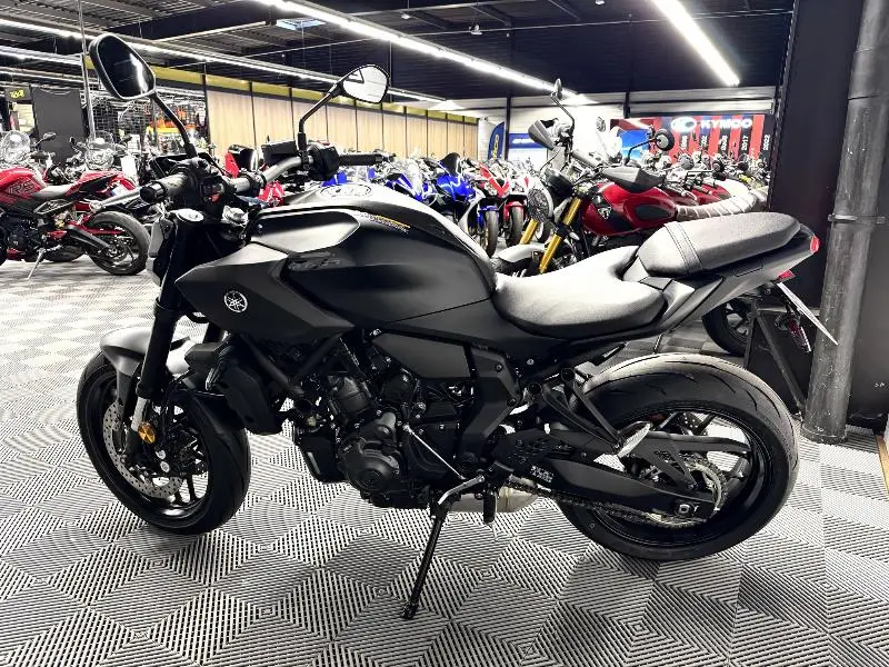 MT07 