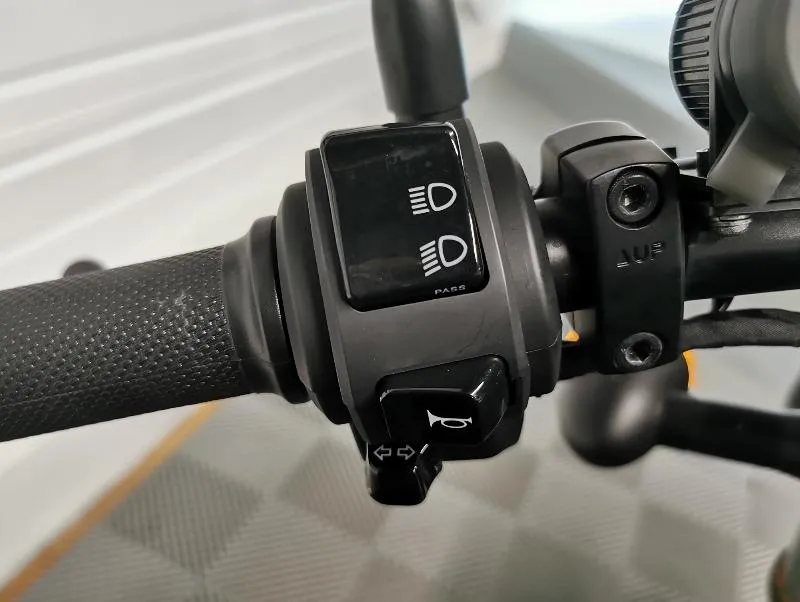 CMX 500 REBEL