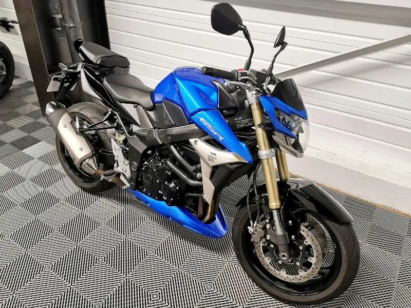 GSR 750