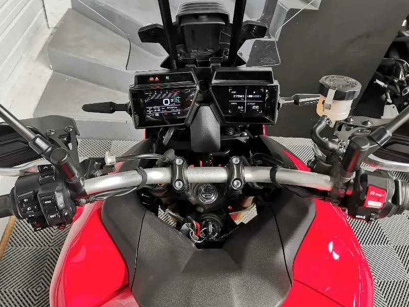 TRACER 9 GT
