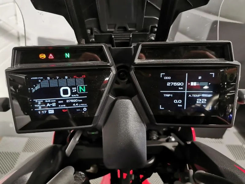 TRACER 9 GT