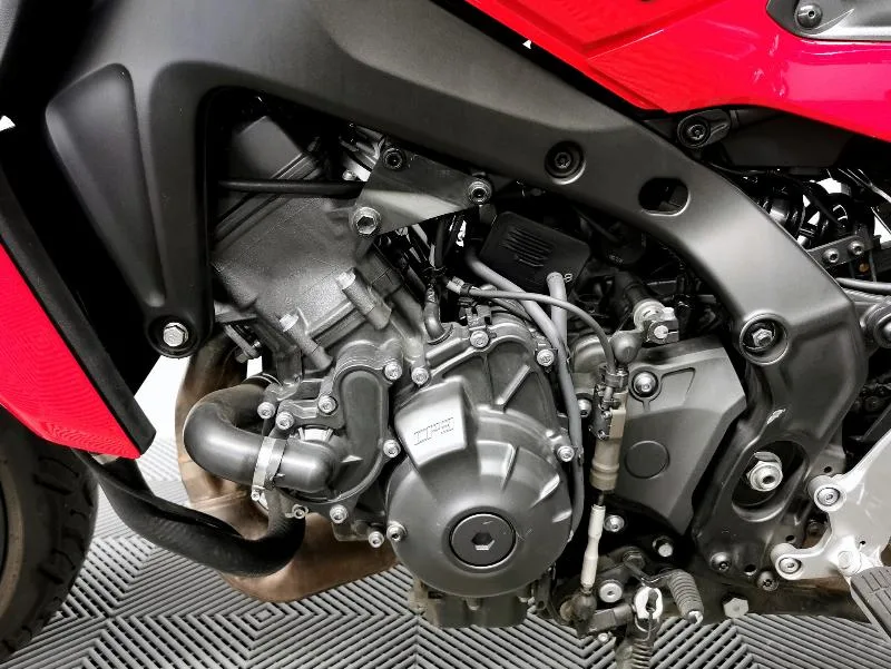 TRACER 9 GT