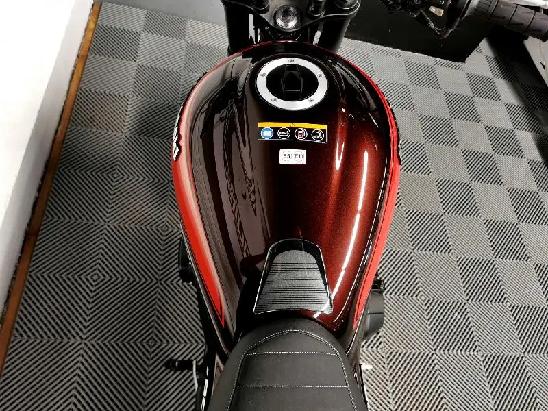 Z 900