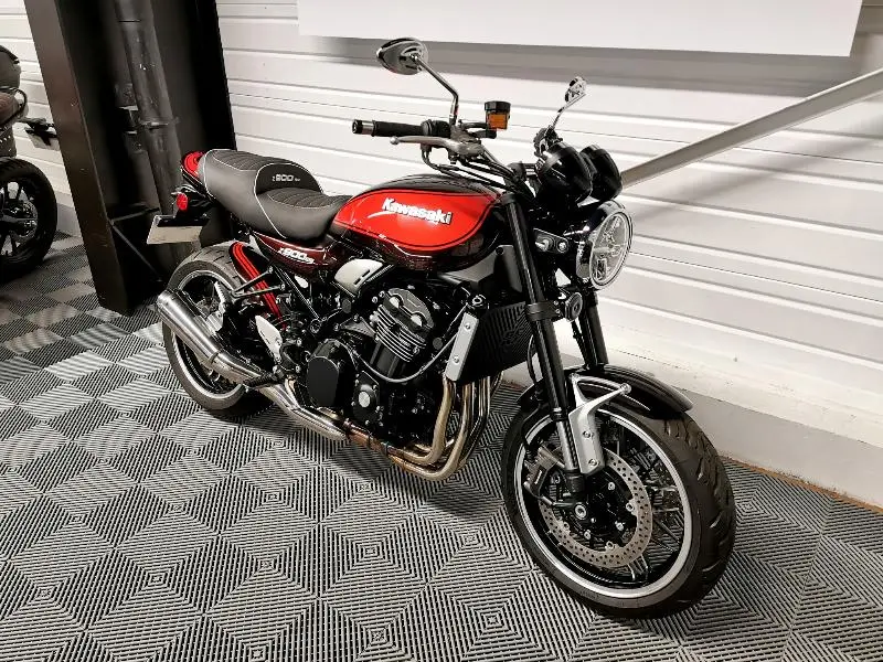 Z 900