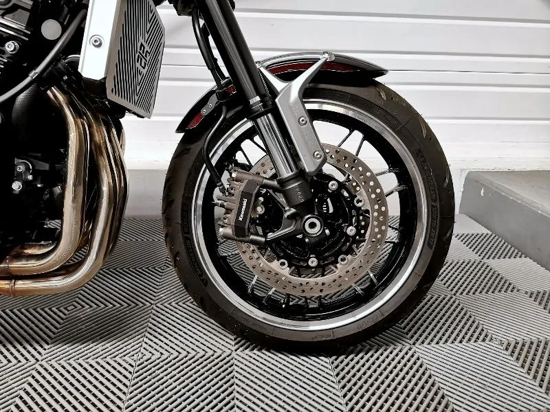 Z 900