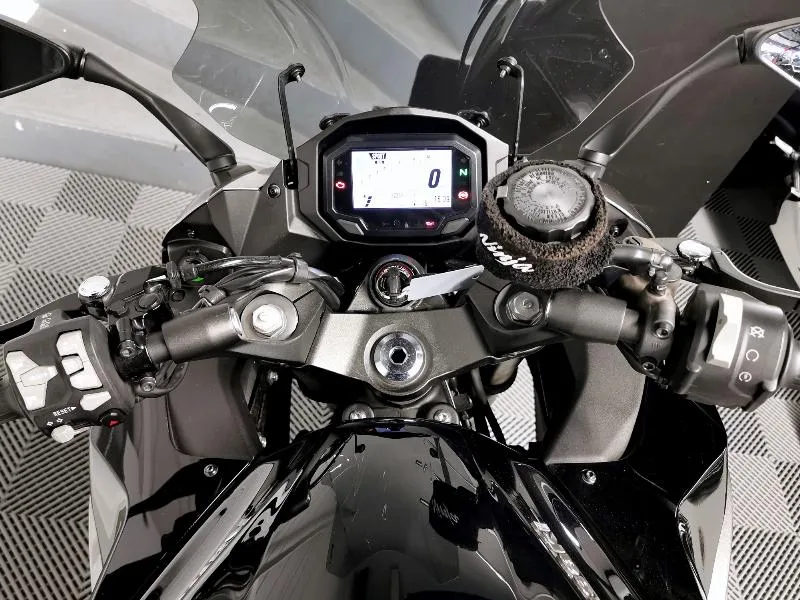 NINJA 1000 SX