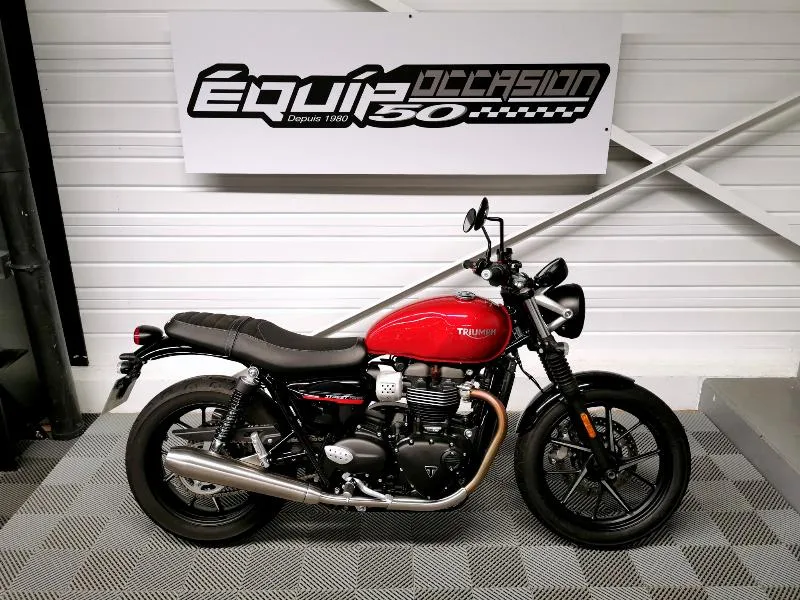STREET TWIN  900