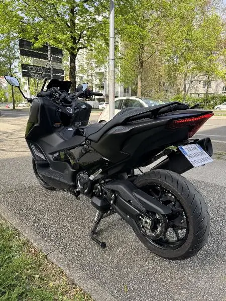 XP TMAX 560 TECH MAX