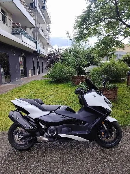 XP TMAX 560 TECH MAX