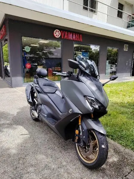 XP TMAX 560 TECH MAX KAMO