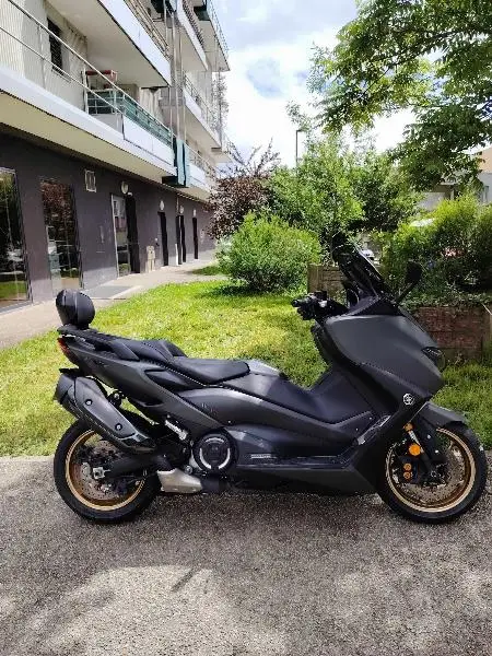 XP TMAX 560 TECH MAX KAMO