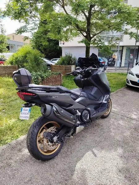 XP TMAX 560 TECH MAX KAMO