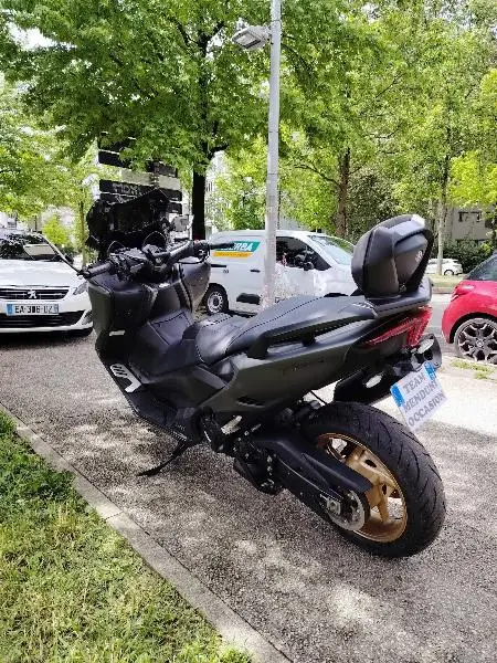 XP TMAX 560 TECH MAX KAMO