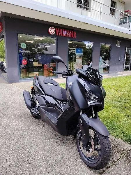 XMAX 125 TECH MAX