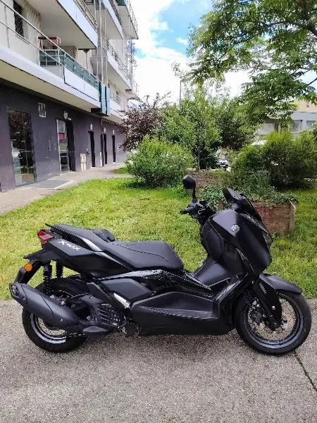 XMAX 125 TECH MAX