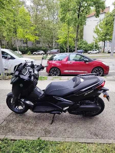 XMAX 125 TECH MAX