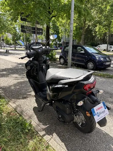 RayZR 125