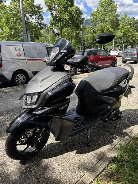 RayZR 125