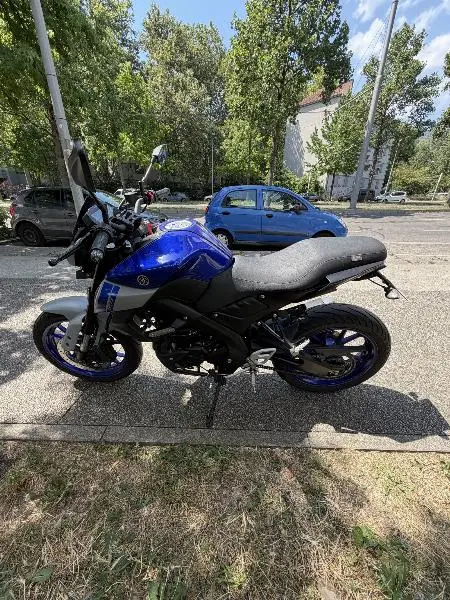 MT125 ABS