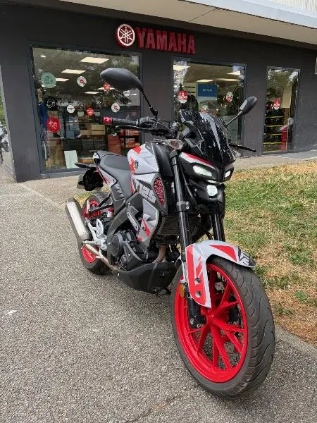 MT125 ABS