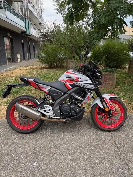 MT125 ABS