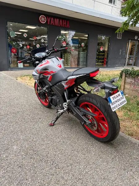 MT125 ABS