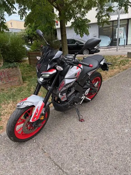 MT125 ABS