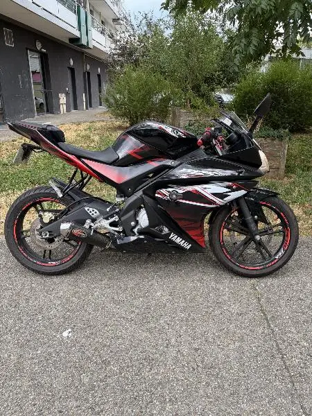 YZFR 125
