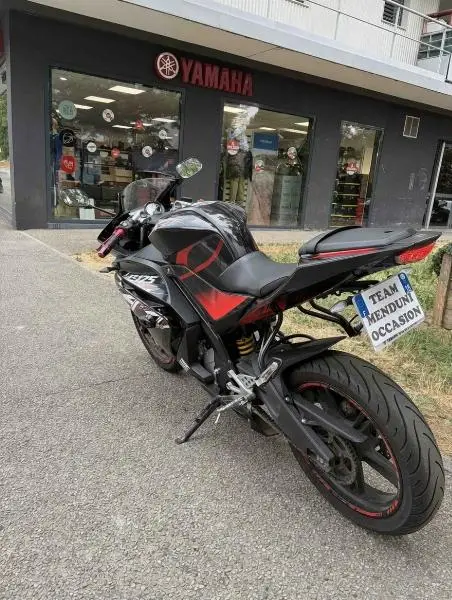 YZFR 125