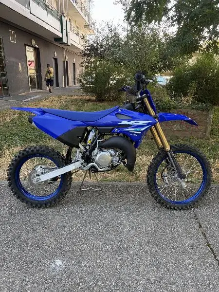 YZ85