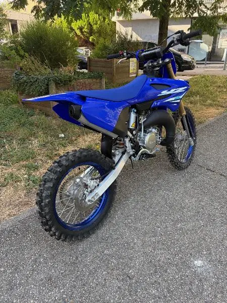 YZ85