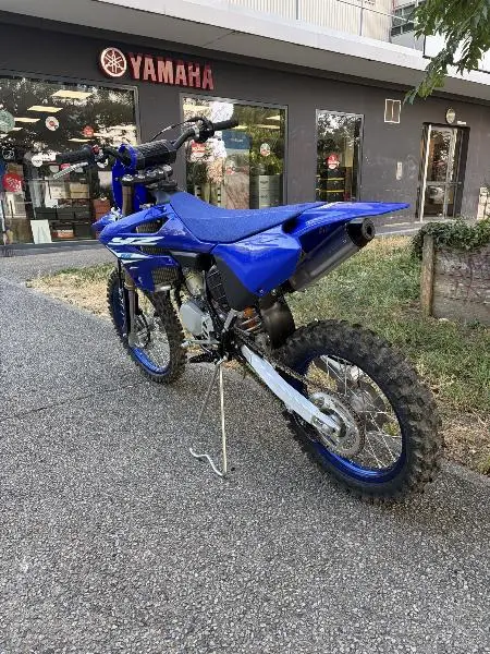 YZ85