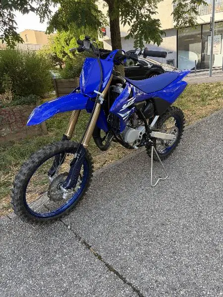 YZ85
