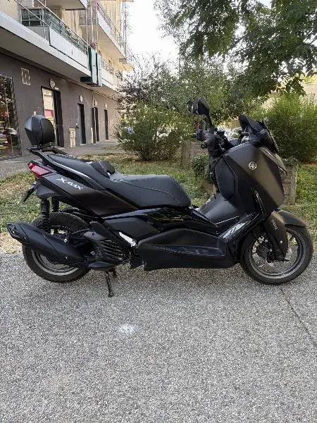 XMAX 125 TECH MAX