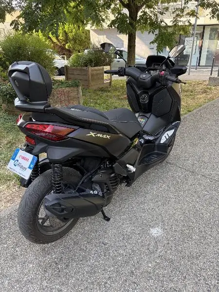 XMAX 125 TECH MAX