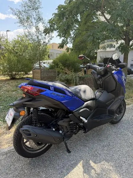 XMAX 125