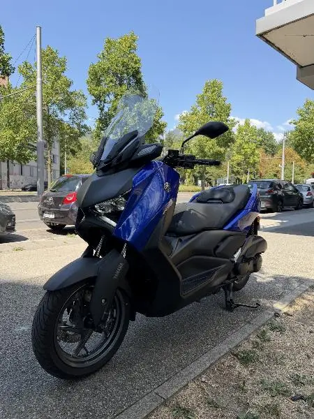 XMAX 125