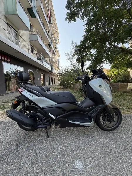 XMAX 125 TECH MAX