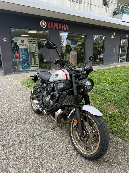 XSR 700 XTRIBUTE