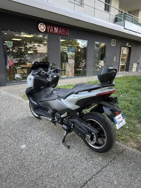 XP TMAX 560 TECH MAX
