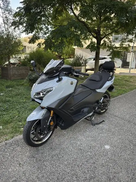 XP TMAX 560 TECH MAX
