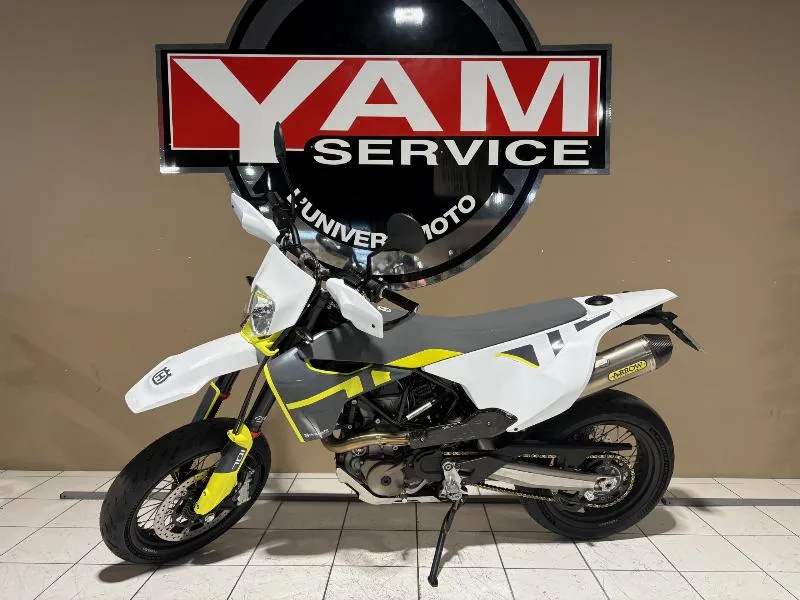 701 SUPERMOTO