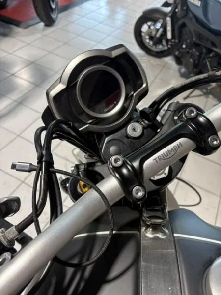 SCRAMBLER 1200 XE