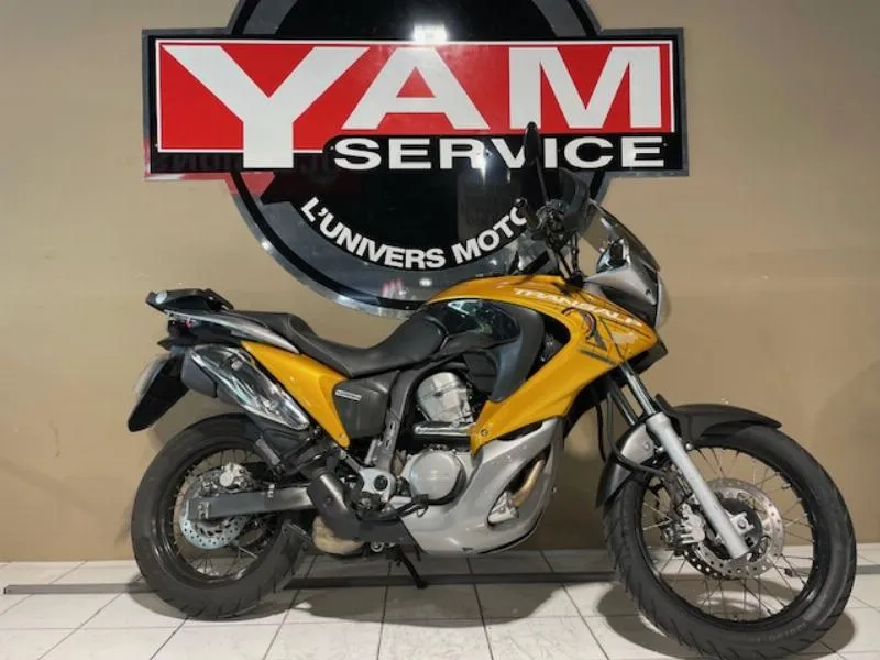 XL 700 2008