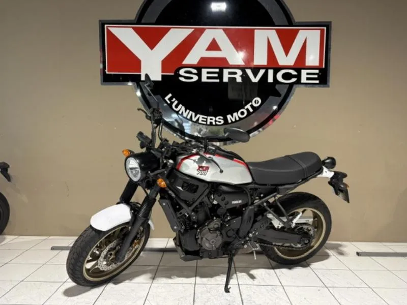 XSR 700 XTRIBUTE