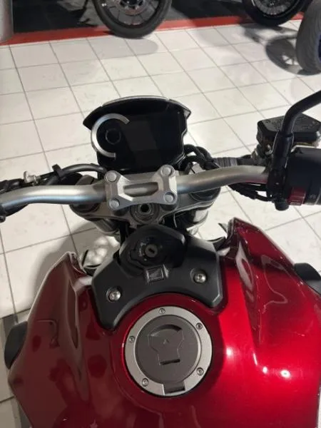 CB 1000 R