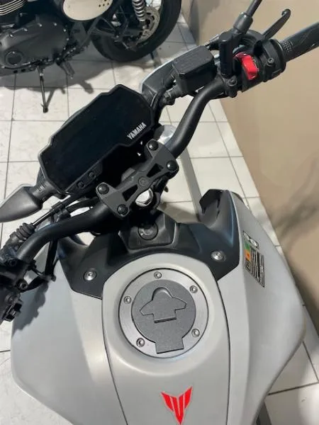 MT125 ABS